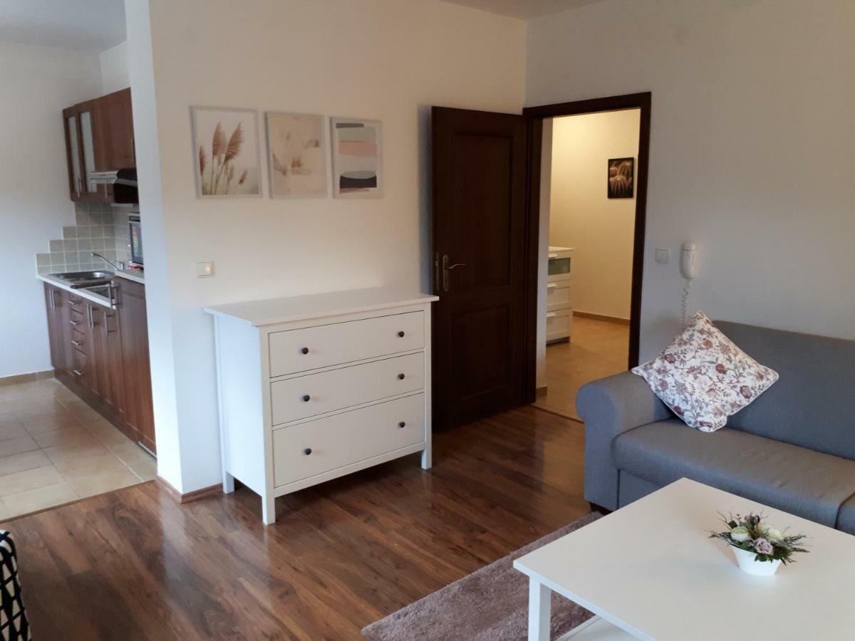 Hrabovo Renata 1 Apartment Ruzomberok Luaran gambar